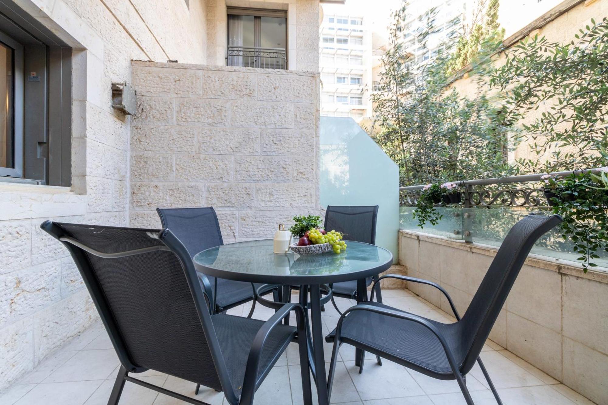 Kook Isrentals - Aparthotels In City Center Jerusalem Exteriör bild